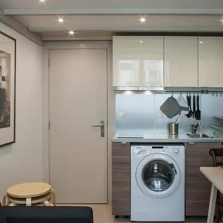 Charming Duplex With Mezzanine Bed In Chiado *